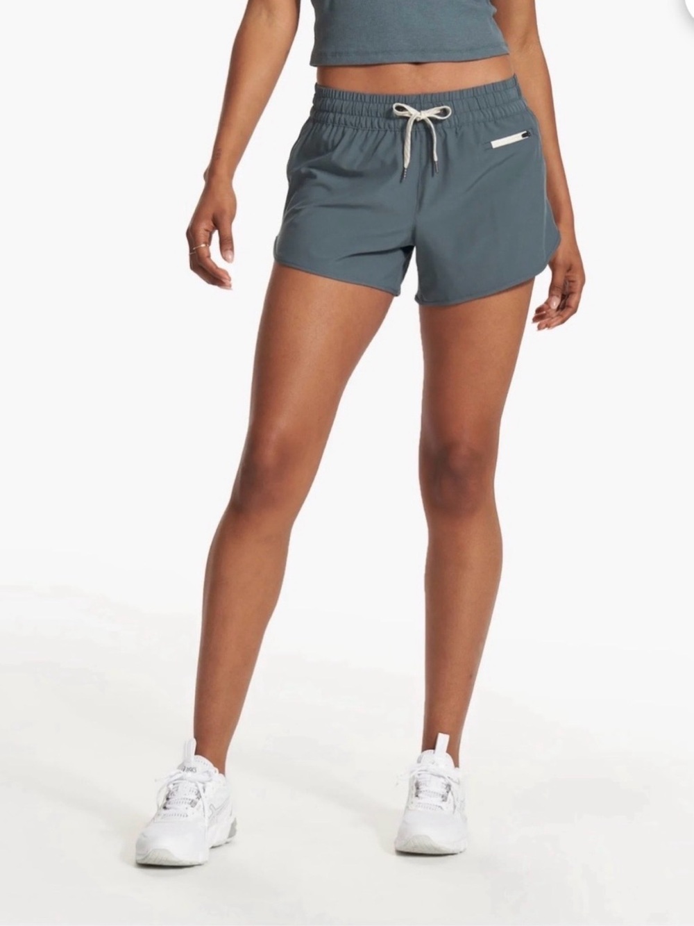 Vuori Clementine 2.0 Shorts 4” XL Color Lake